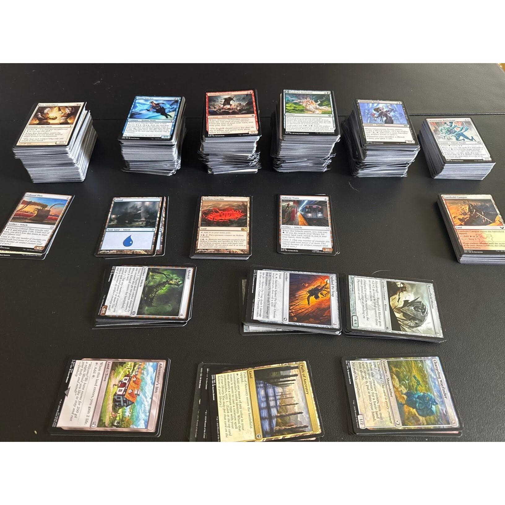 Lot of 200 Magic The Gathering Cards with Rare & Foil Cards