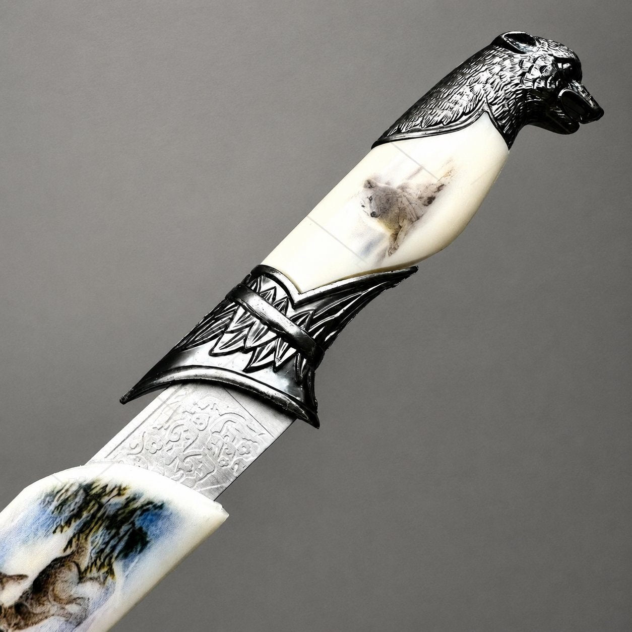 Wolf Head Collectible Knife with Scabbard